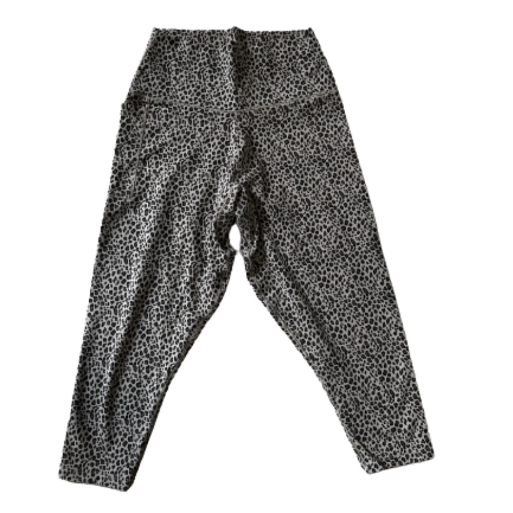 Tasc Performance St. Charles Print Sports ALLways Crop Pocket Leggings - Small